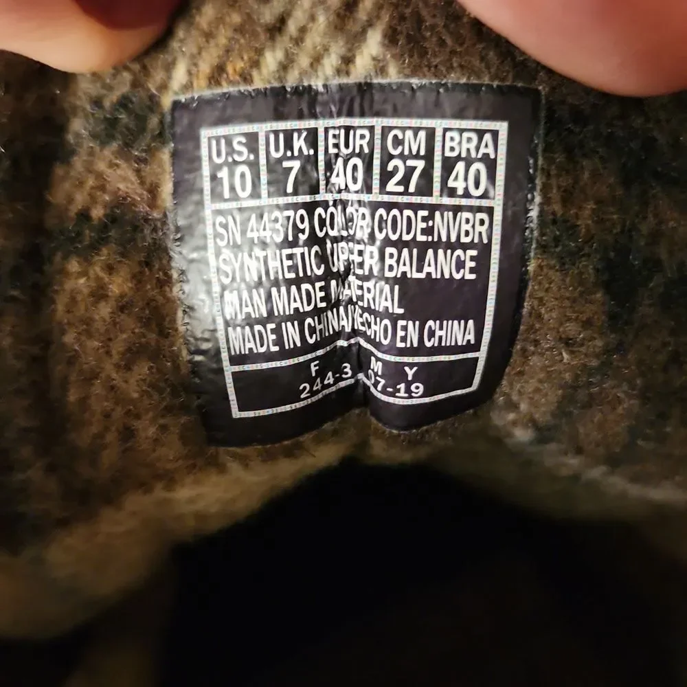 Skechers pre owned
